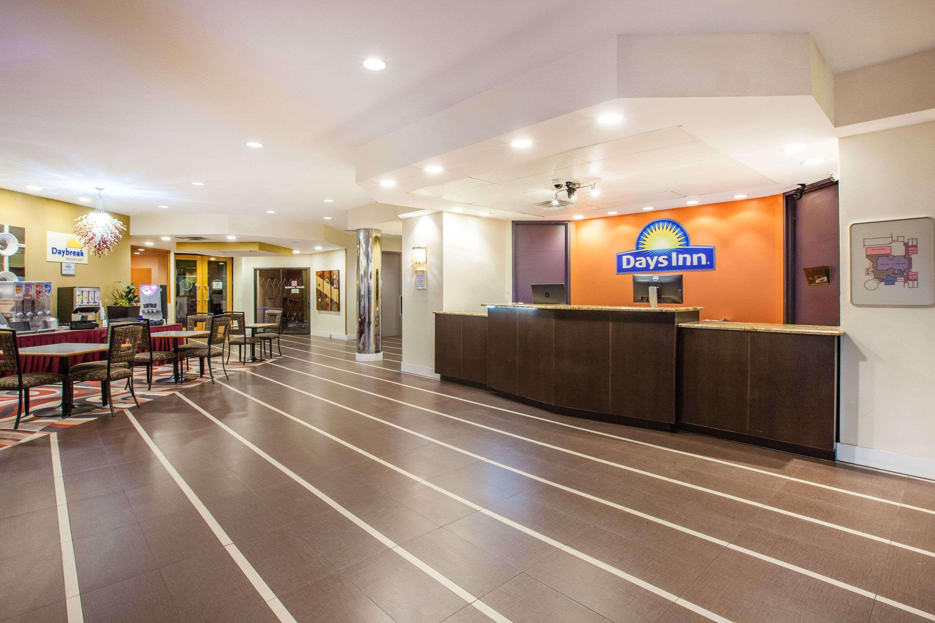Days Inn By Wyndham Sherman Εξωτερικό φωτογραφία
